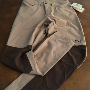 Thale hiking pants size small NEW available in Navy blue